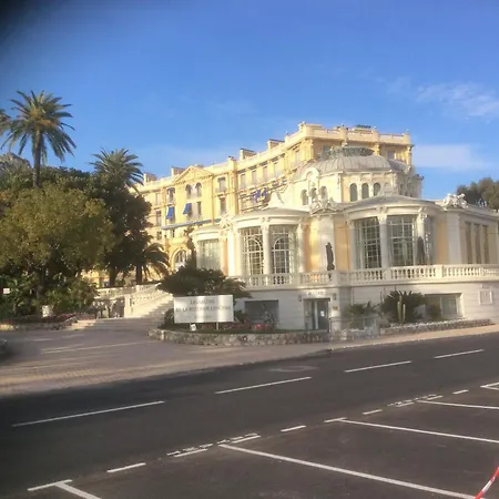 Апартаменты Beaulieu Больё-сюр-Мер
